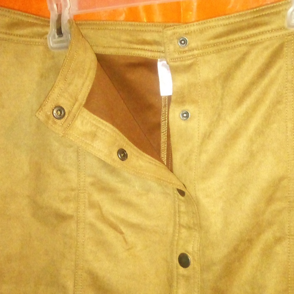 Lt. brown/Brown (5) snap button-up casual skirt @Size: 15-17 **See pics PLZ** - Picture 5 of 7
